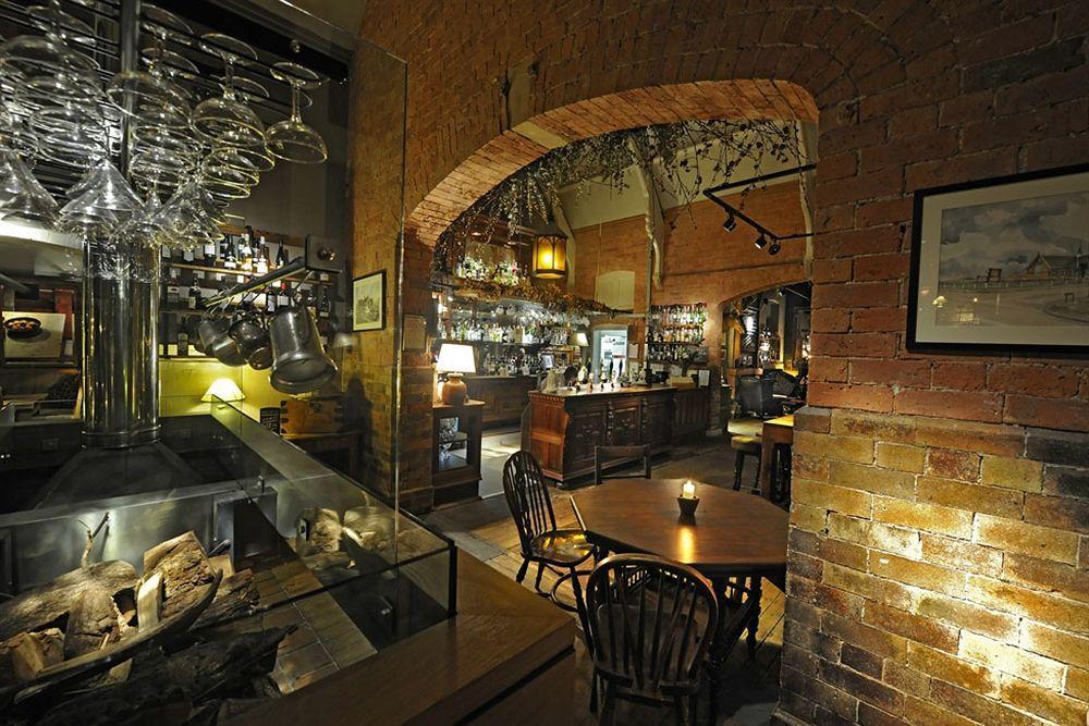 The Cholmondeley Arms Hotel Wrenbury Ngoại thất bức ảnh