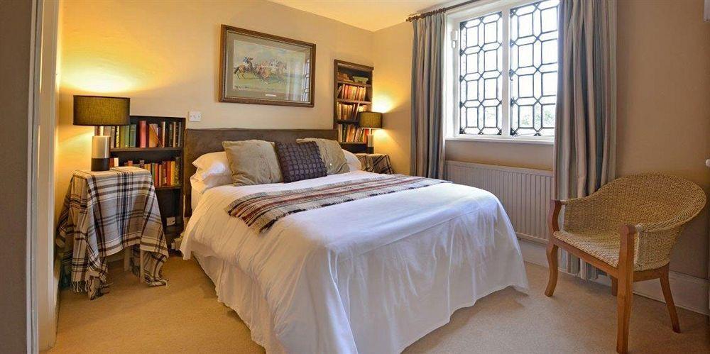 The Cholmondeley Arms Hotel Wrenbury Ngoại thất bức ảnh